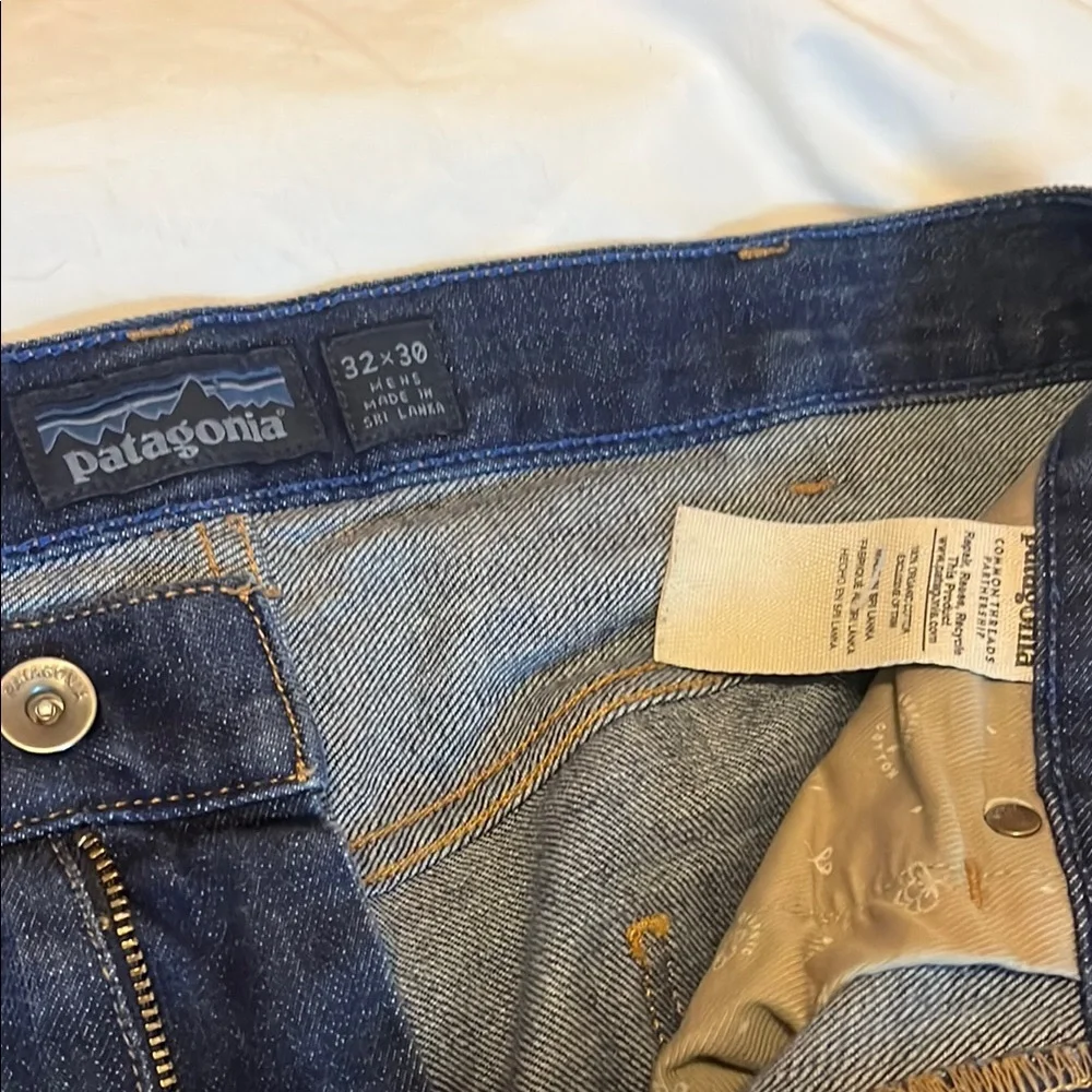 Patagonia Men's Dark Blue Straight Fit Jeans